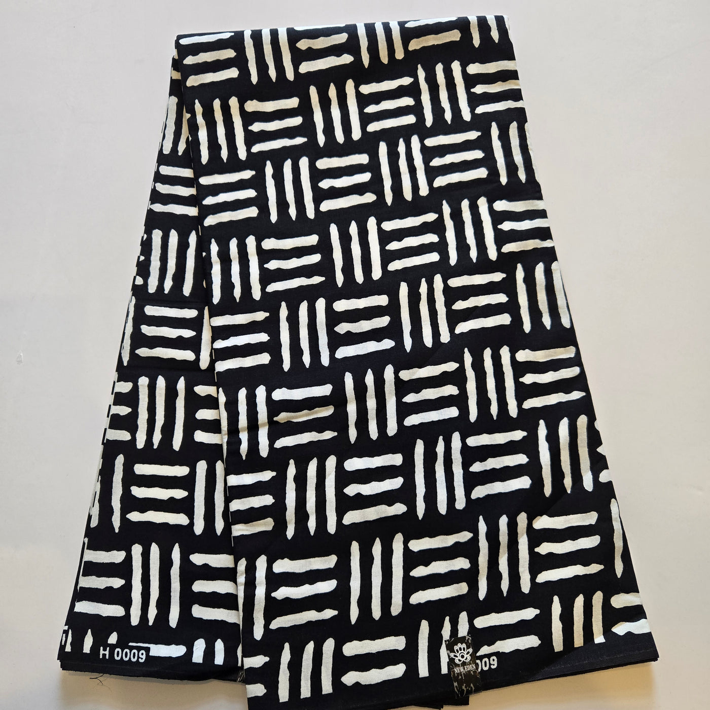 Black and White Tribal Ankara Fabric, Black and White African Print Fabric, Monochrome Fabric, 100% Cotton Fabric, AF424